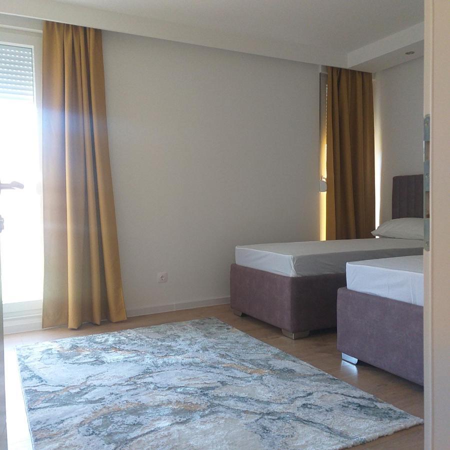 מוסטר Apartman Neyla מראה חיצוני תמונה