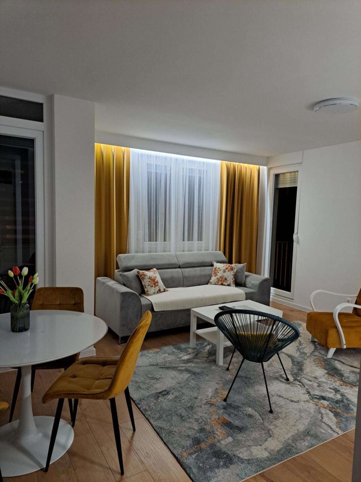 מוסטר Apartman Neyla מראה חיצוני תמונה